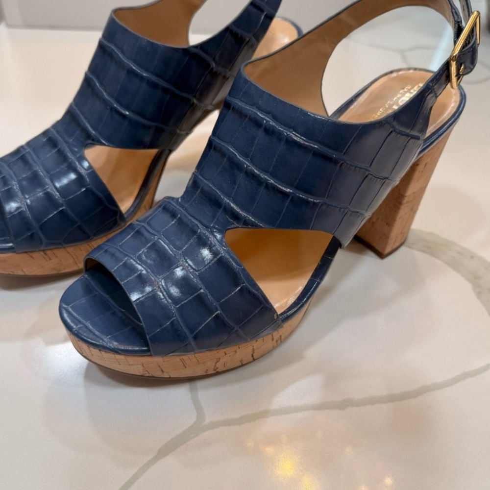 Ralph Lauren NWOT Platform Heel Navy Croc-Embossed